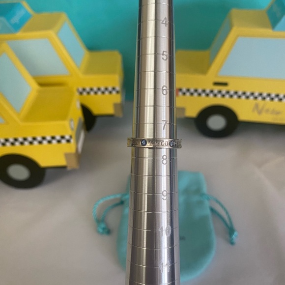 Tiffany & Co. 1837 Sapphire Ring - Picture 6 of 7